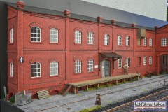 Fabrik Diorama 1 Fertigmodell 
